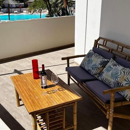 Bungalow Nueva York Коста Тегисе Екстериор снимка