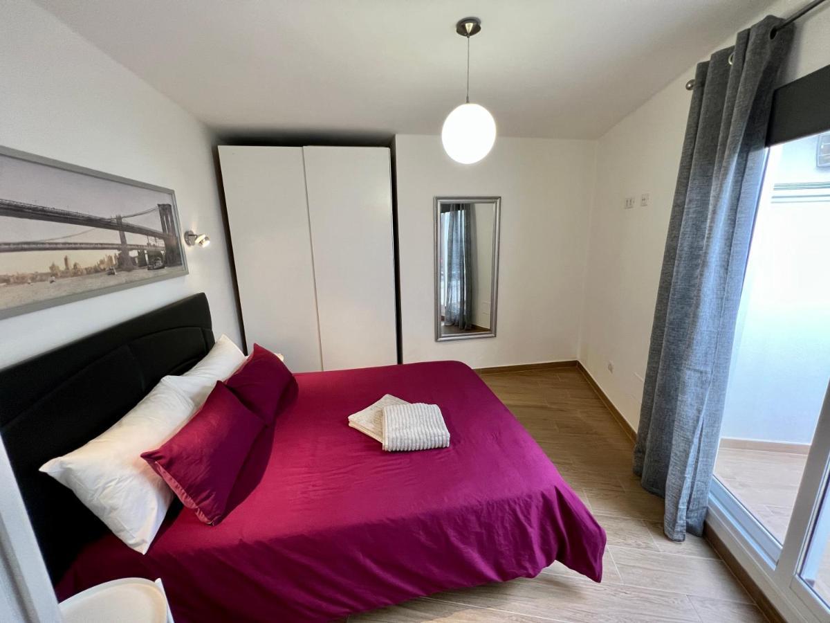 Bungalow Nueva York Коста Тегисе Екстериор снимка