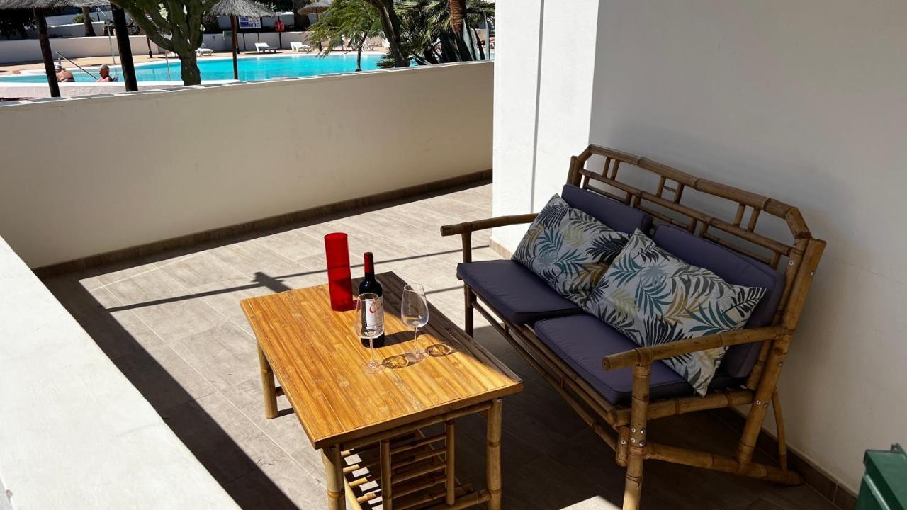 Bungalow Nueva York Коста Тегисе Екстериор снимка