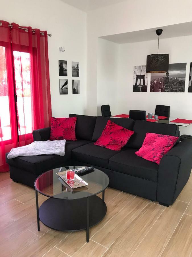Bungalow Nueva York Коста Тегисе Екстериор снимка